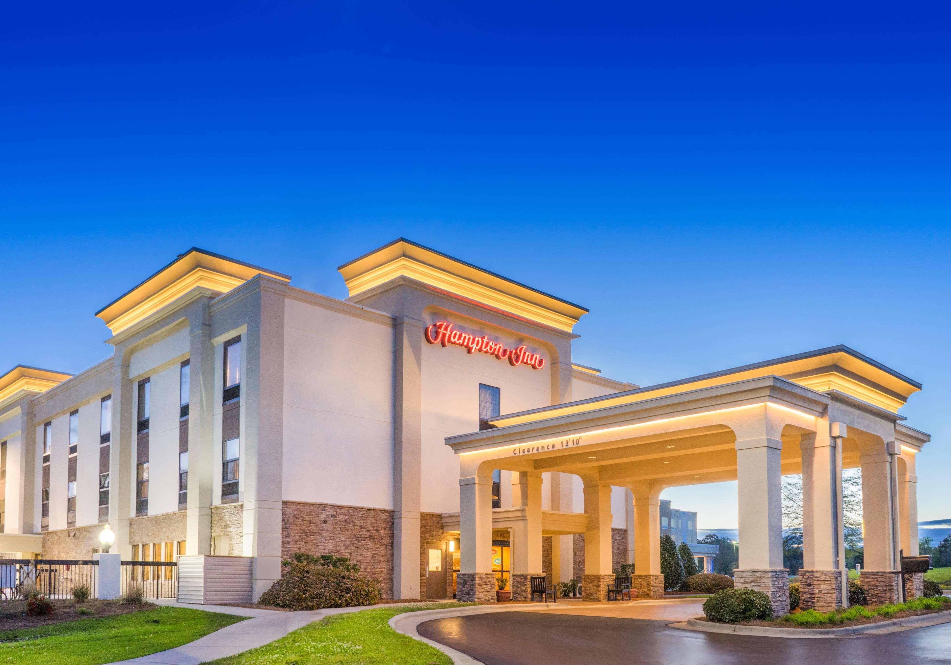 Hampton Inn Havelock Exterior photo